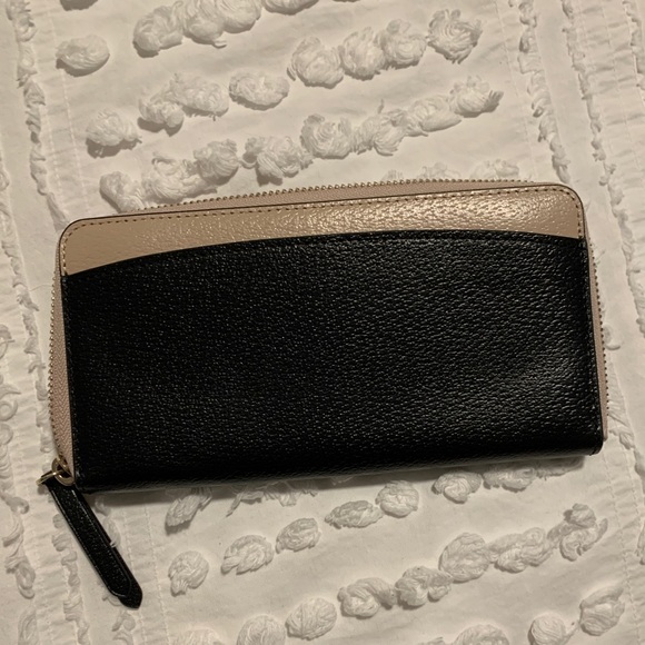 Kate Spade Zip-Around Wallet - Picture 2 of 3